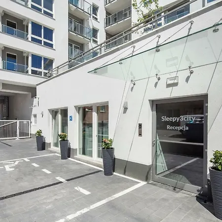 Sleepy3city Batorego 9 Ii 公寓式酒店