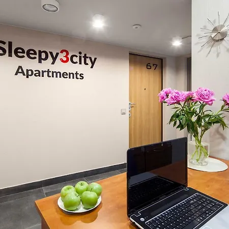 Sleepy3city Batorego 9 Ii 公寓式酒店