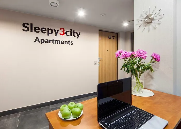 Sleepy3city Batorego 9 Ii 公寓式酒店