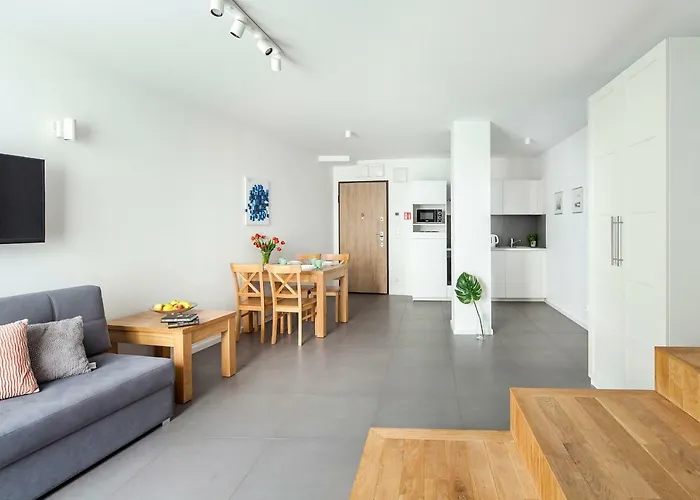 Sleepy3city Batorego 9 Ii 公寓式酒店 格丁尼亚