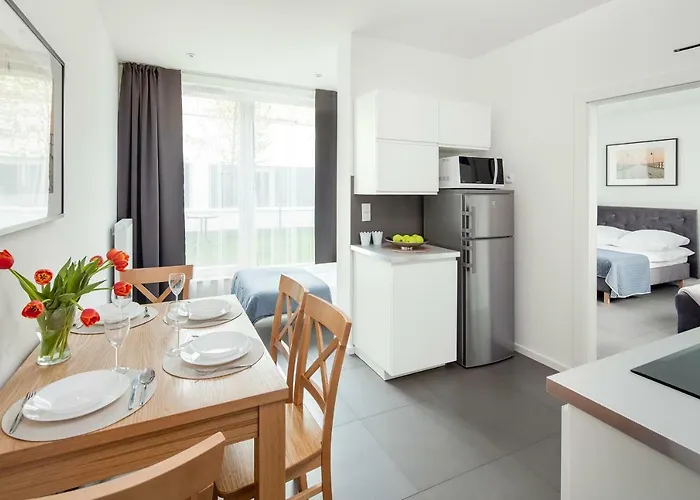 Sleepy3city Batorego 9 Ii 公寓式酒店 格丁尼亚