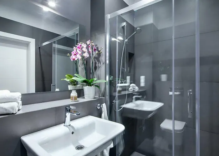 Sleepy3city Batorego 9 Ii 公寓式酒店 3*